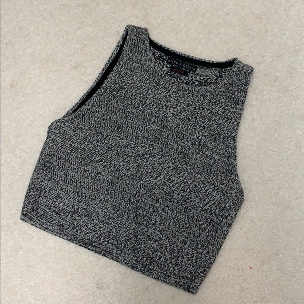 Alice & Olivia 😍 Cropped Grey Top Size Small